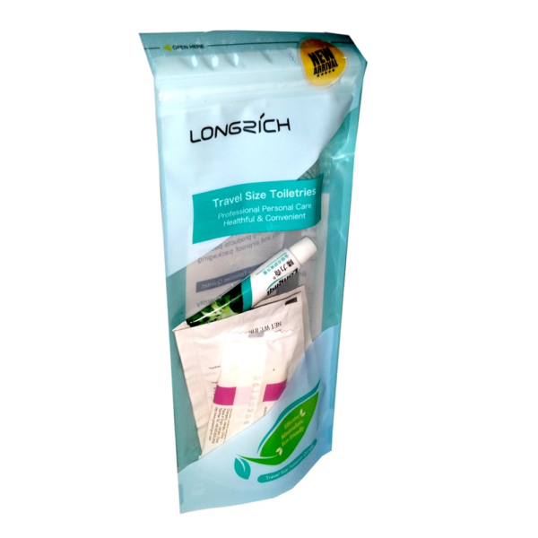 TOILETRIES PACK